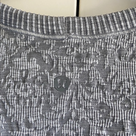 Lululemon Rest less Pullover - Picture 14 of 15